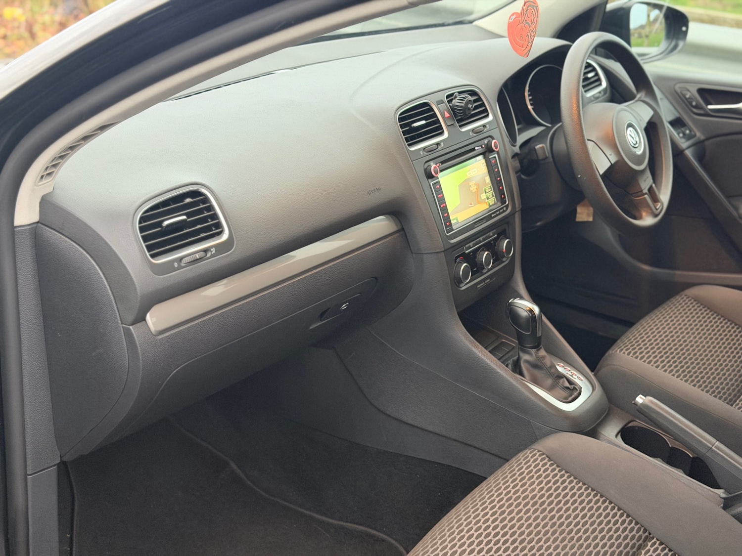 Used Volkswagen Golf 2011 for sale - 76882856: Photo 18