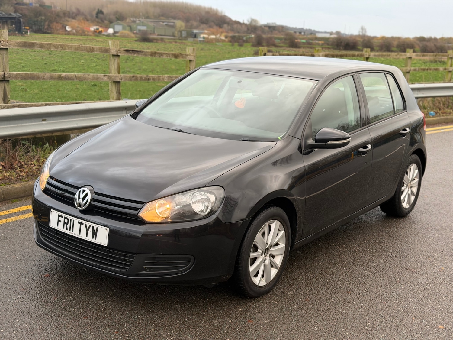 Used Volkswagen Golf 2011 for sale - 76882856: Photo 7