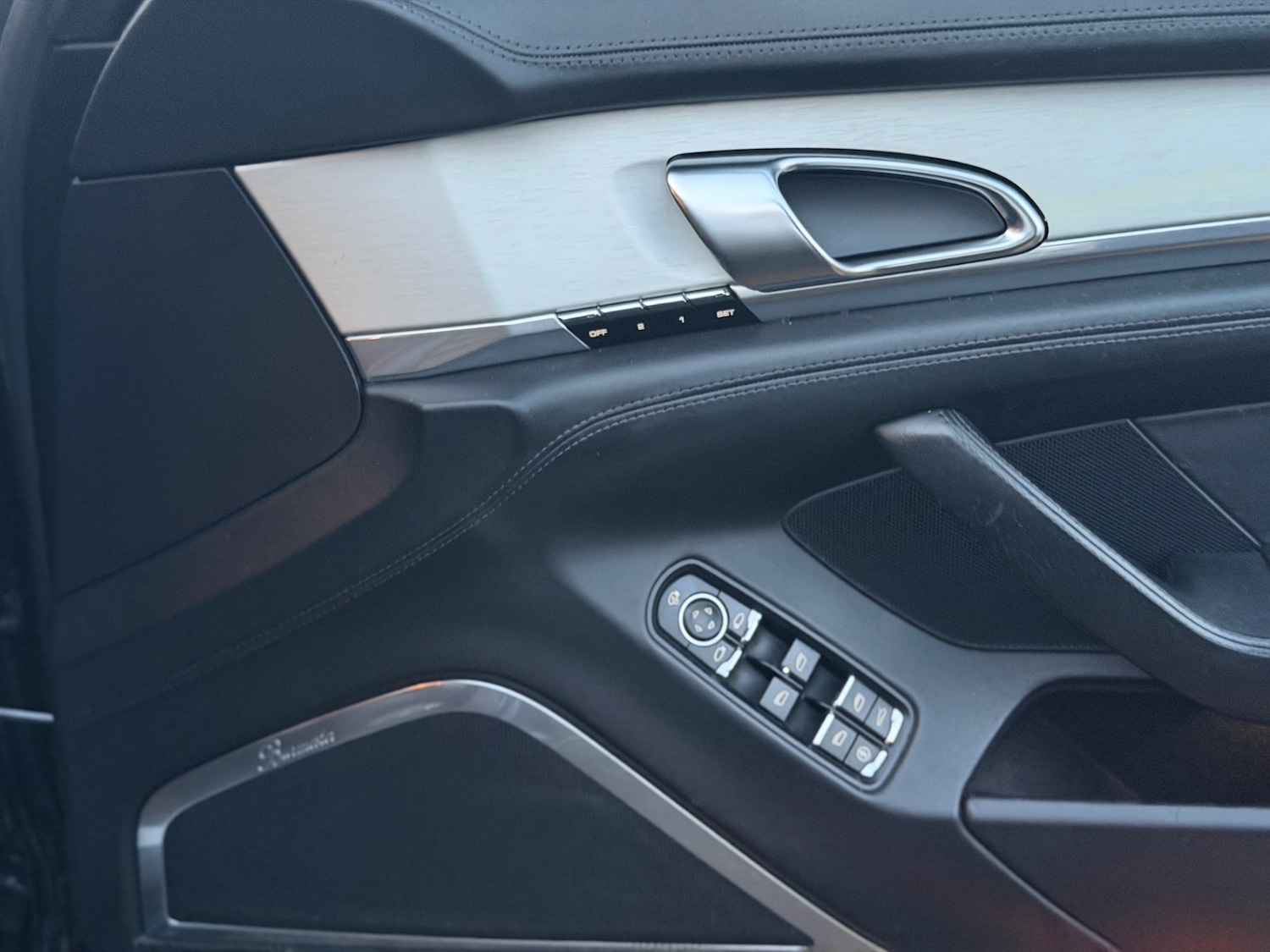 Used Porsche Panamera 2011 for sale - 77187093: Photo 31