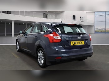 Used Ford Focus 2013 for sale - 76198555: Photo 3