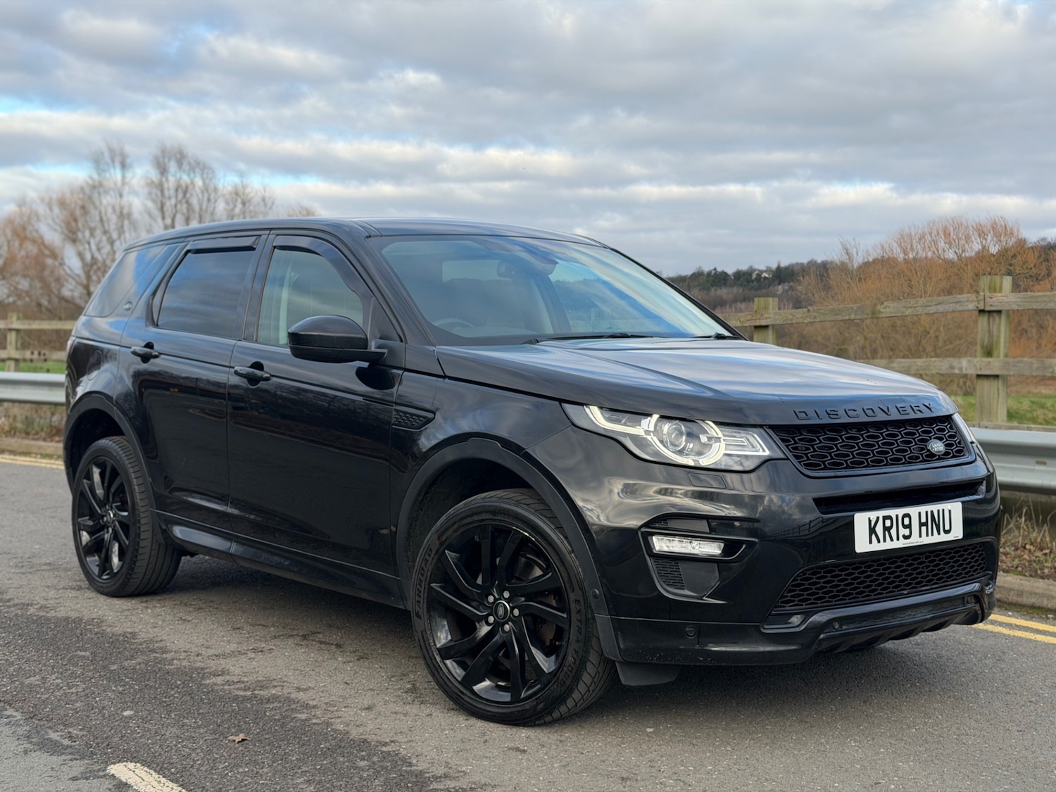 Used Land Rover Discovery Sport 2019 for sale - 77046465: Photo 3