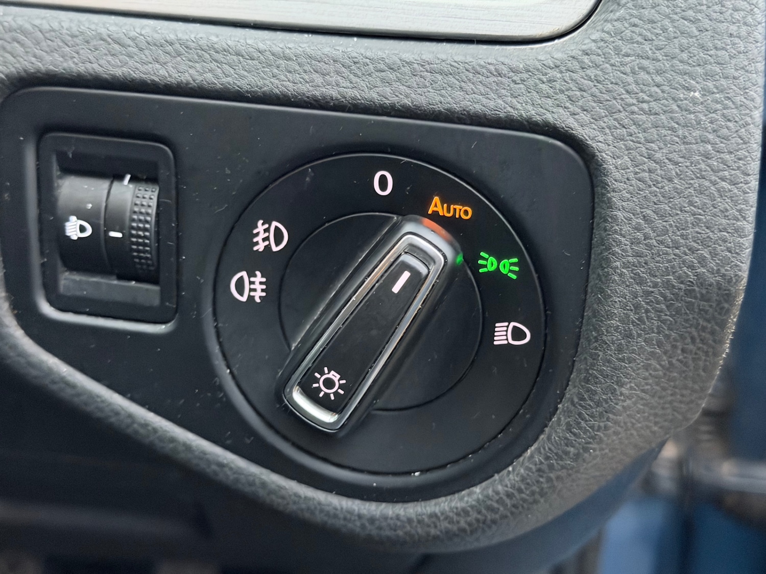 Used Volkswagen Golf 2015 for sale - 77381397: Photo 39