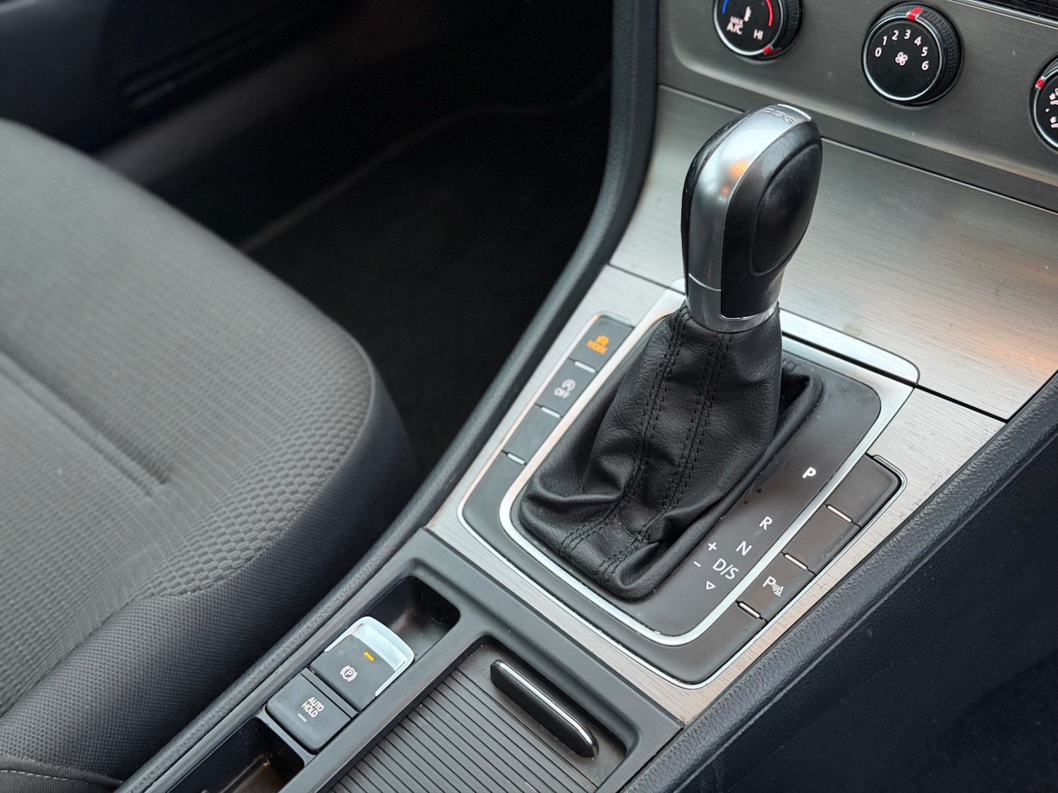 Used Volkswagen Golf 2015 for sale - 77381397: Photo 43