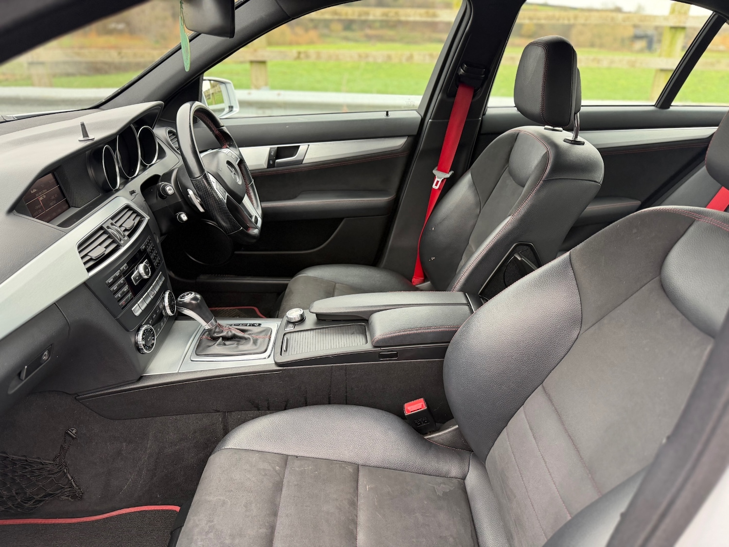 Used Mercedes-Benz C Class 2013 for sale - 76663683: Photo 17