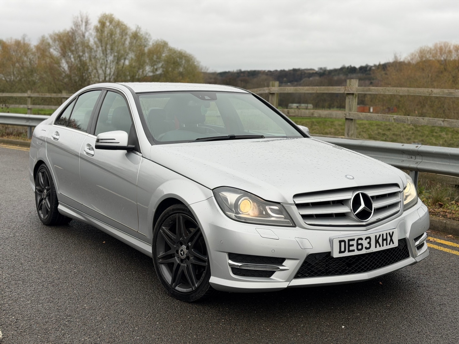 Used Mercedes-Benz C Class 2013 for sale - 76663683: Photo 2