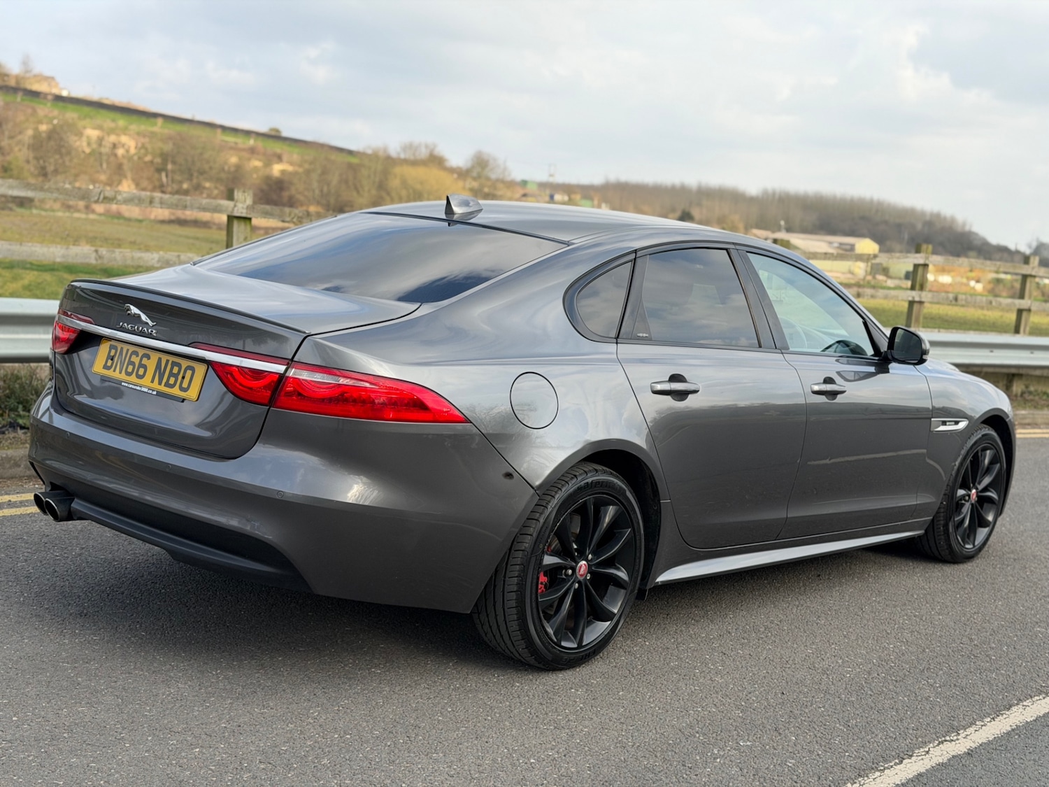 Used Jaguar XF 2016 for sale - 77950498: Photo 11