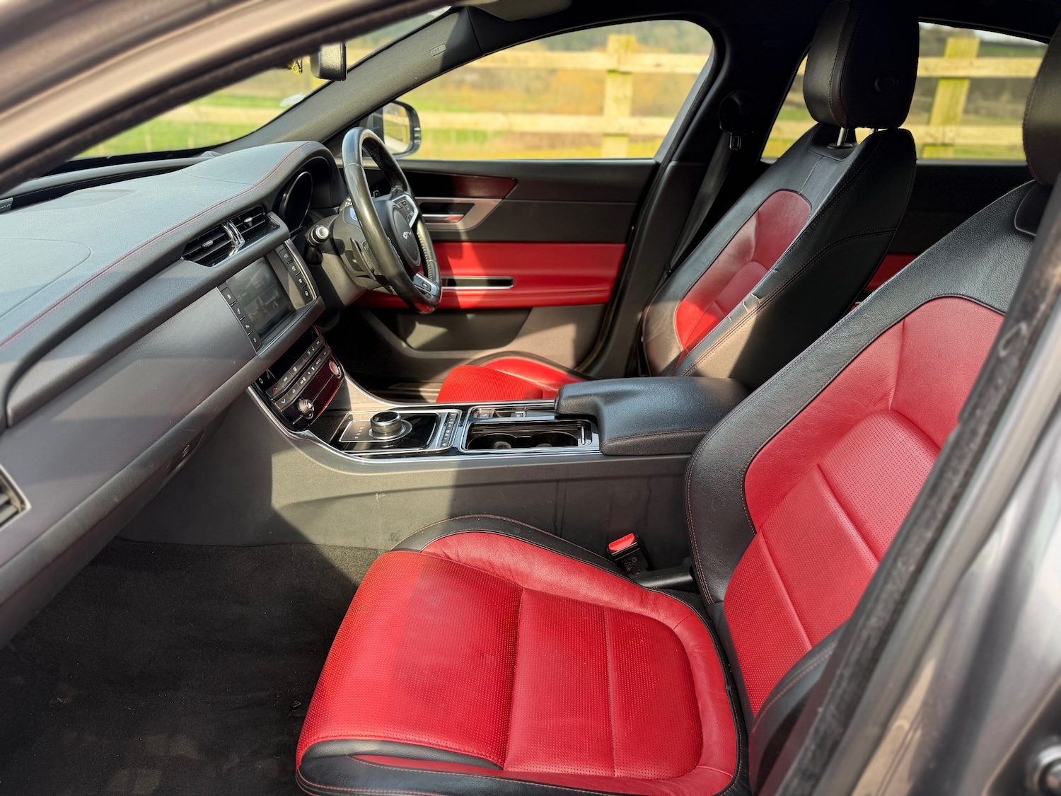 Used Jaguar XF 2016 for sale - 77950498: Photo 20