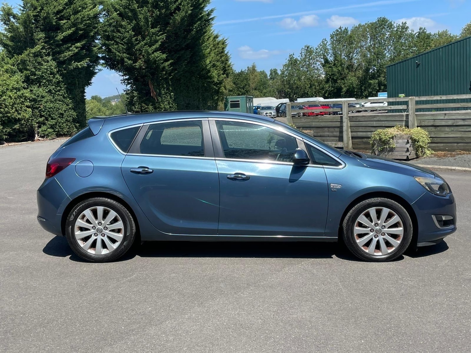 Used Vauxhall Astra 2012 for sale - 76159272: Photo 11