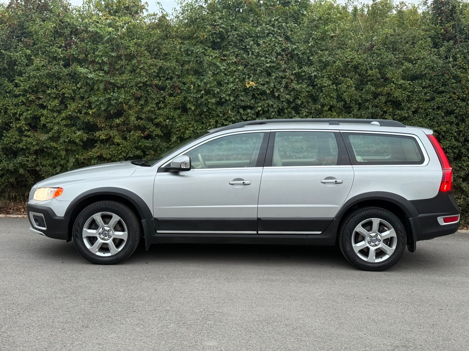 Used Volvo XC70 2008 for sale - 76945642: Photo 14