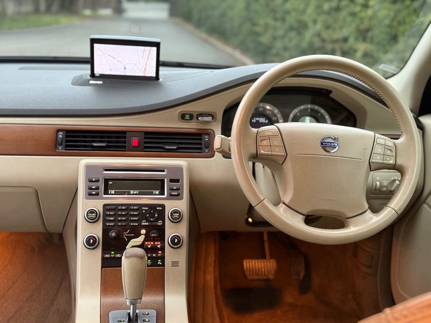 Used Volvo XC70 2008 for sale - 76945642: Photo 21