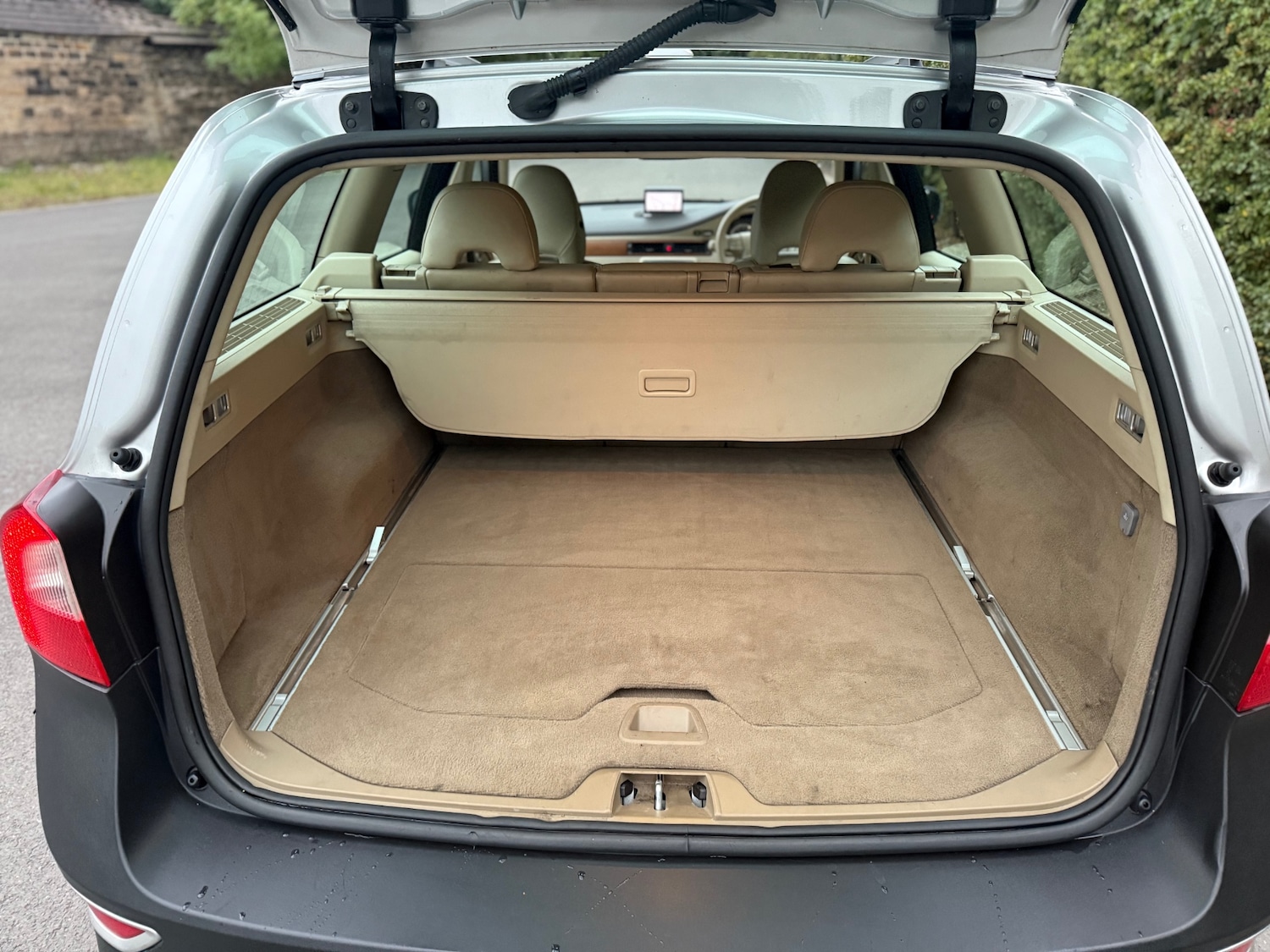 Used Volvo XC70 2008 for sale - 76945642: Photo 23