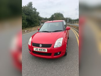 Used Suzuki Swift 2011 for sale - 79687710: Photo