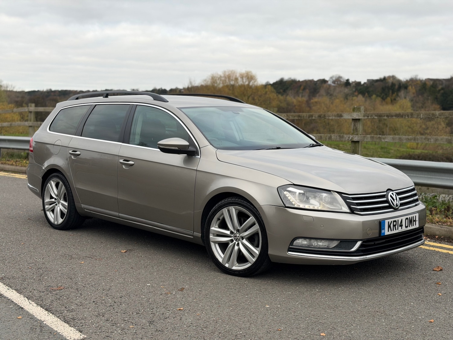 Used Volkswagen Passat 2014 for sale - 76594943: Photo 2