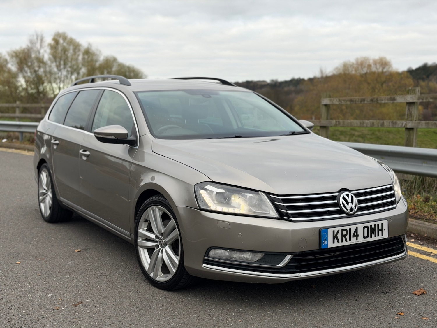 Used Volkswagen Passat 2014 for sale - 76594943: Photo 3