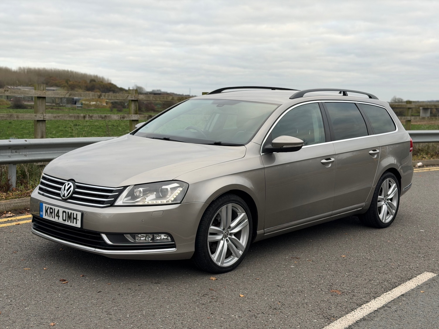 Used Volkswagen Passat 2014 for sale - 76594943: Photo 8