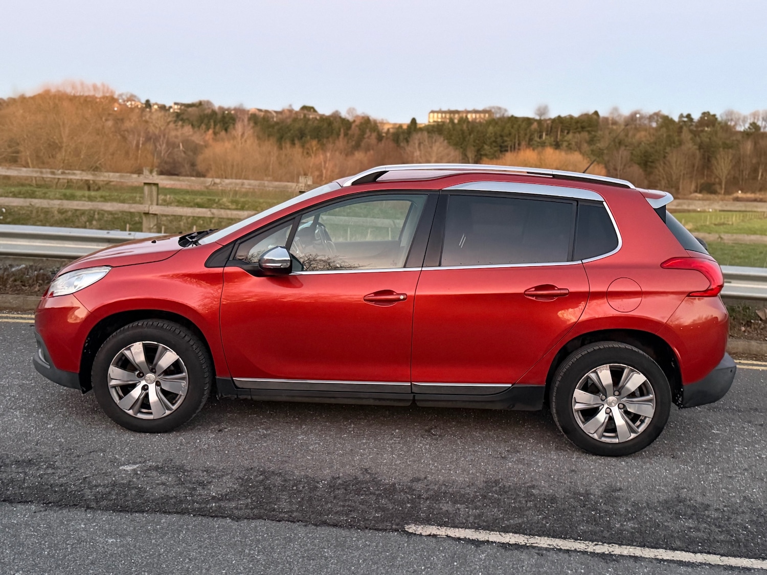 Used Peugeot 2008 2015 for sale - 77096831: Photo 10