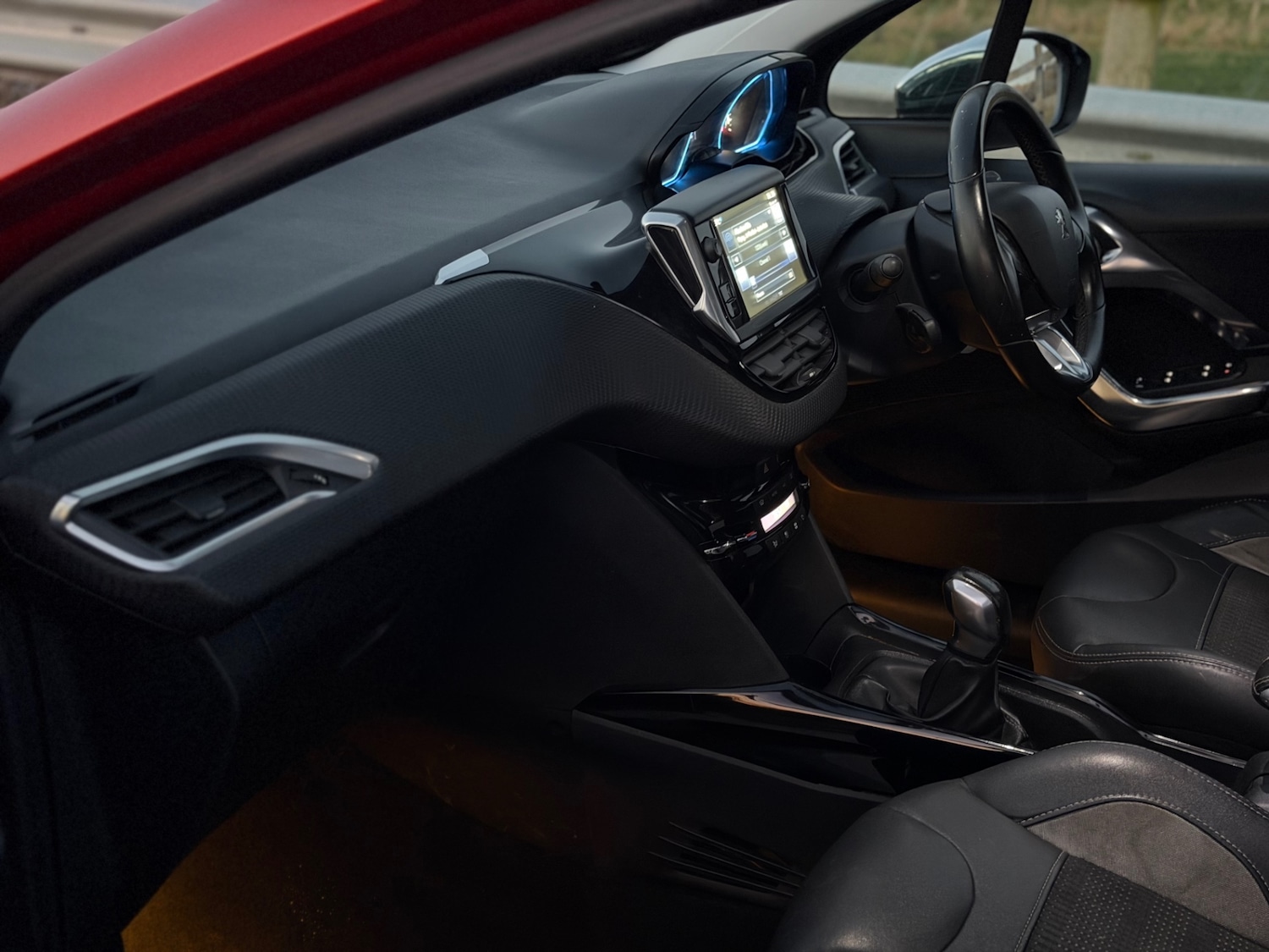 Used Peugeot 2008 2015 for sale - 77096831: Photo 14