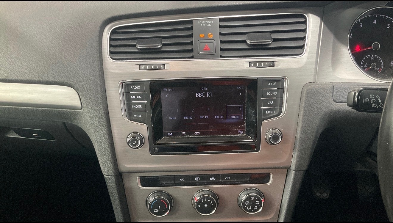 Used Volkswagen Golf 2014 for sale - 78061078: Photo 9