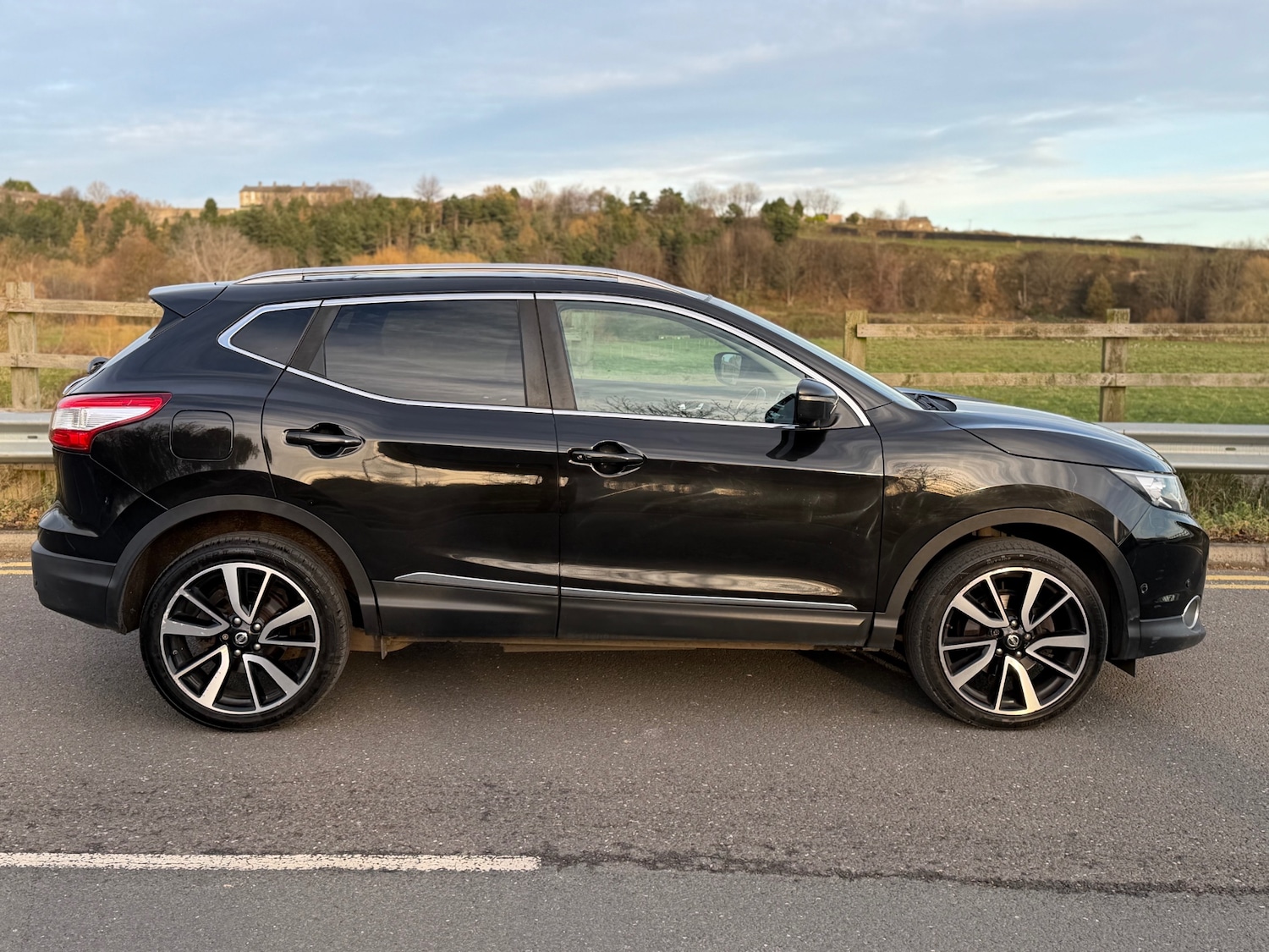 Used Nissan Qashqai 2014 for sale - 76652819: Photo 6