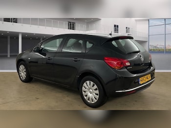 Used Vauxhall Astra 2013 for sale - 76531048: Photo