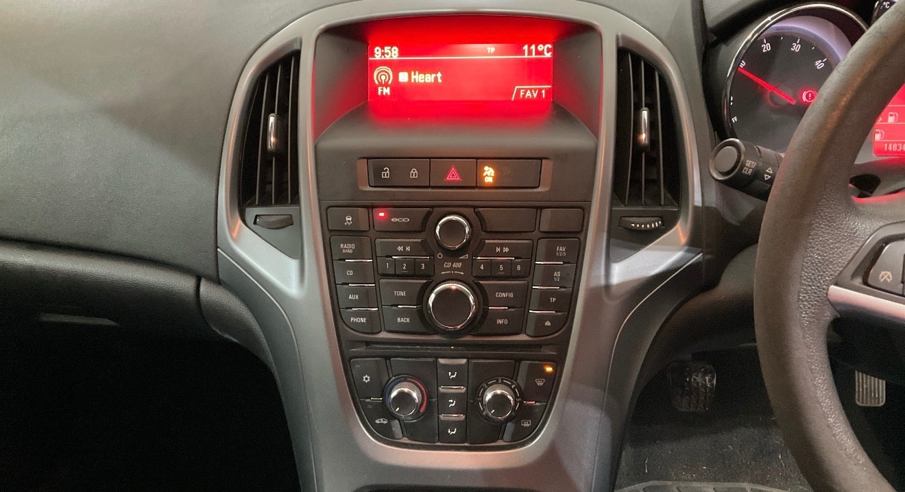 Used Vauxhall Astra 2013 for sale - 76531048: Photo 9