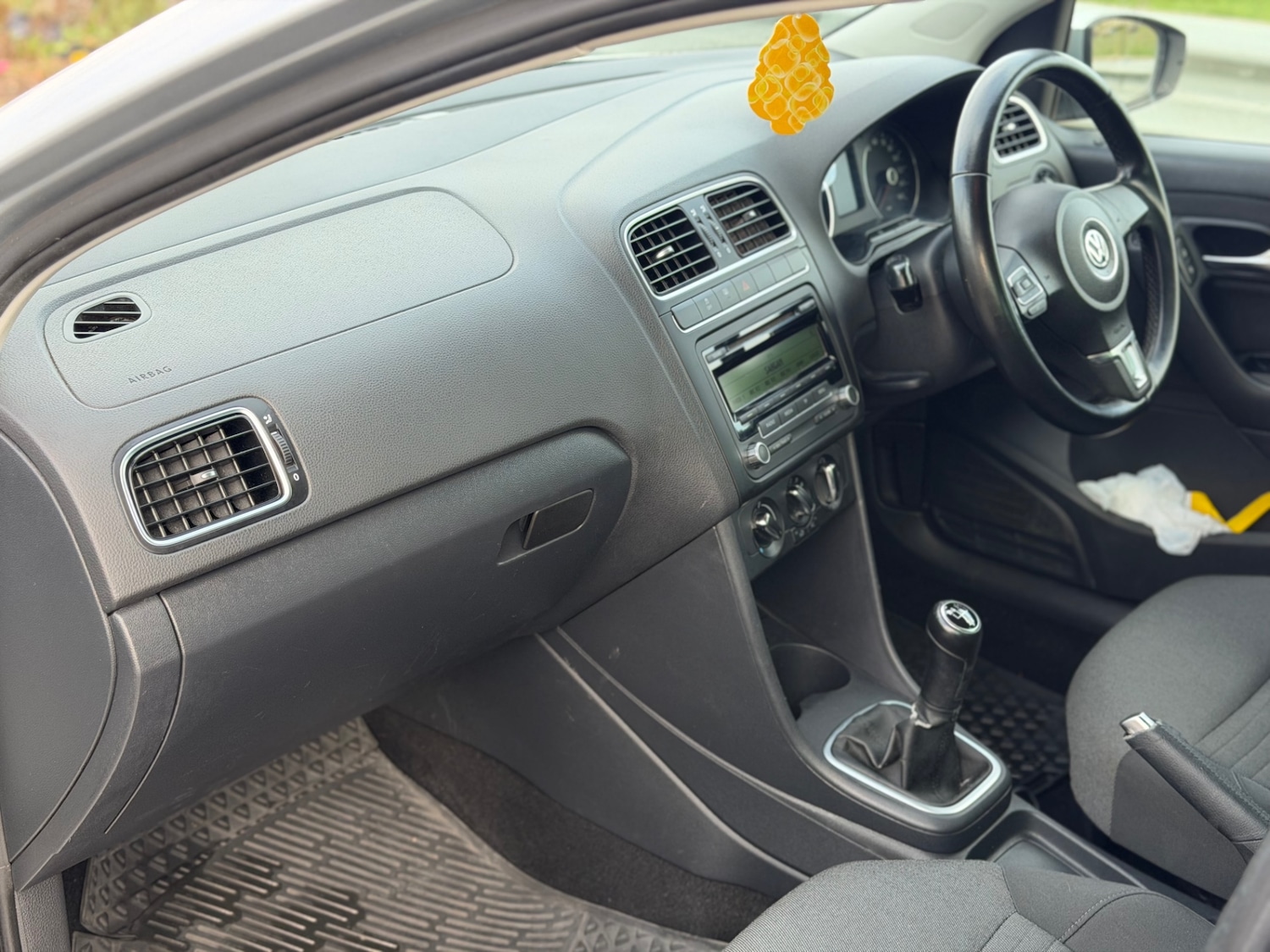 Used Volkswagen Polo 2011 for sale - 77392613: Photo 25