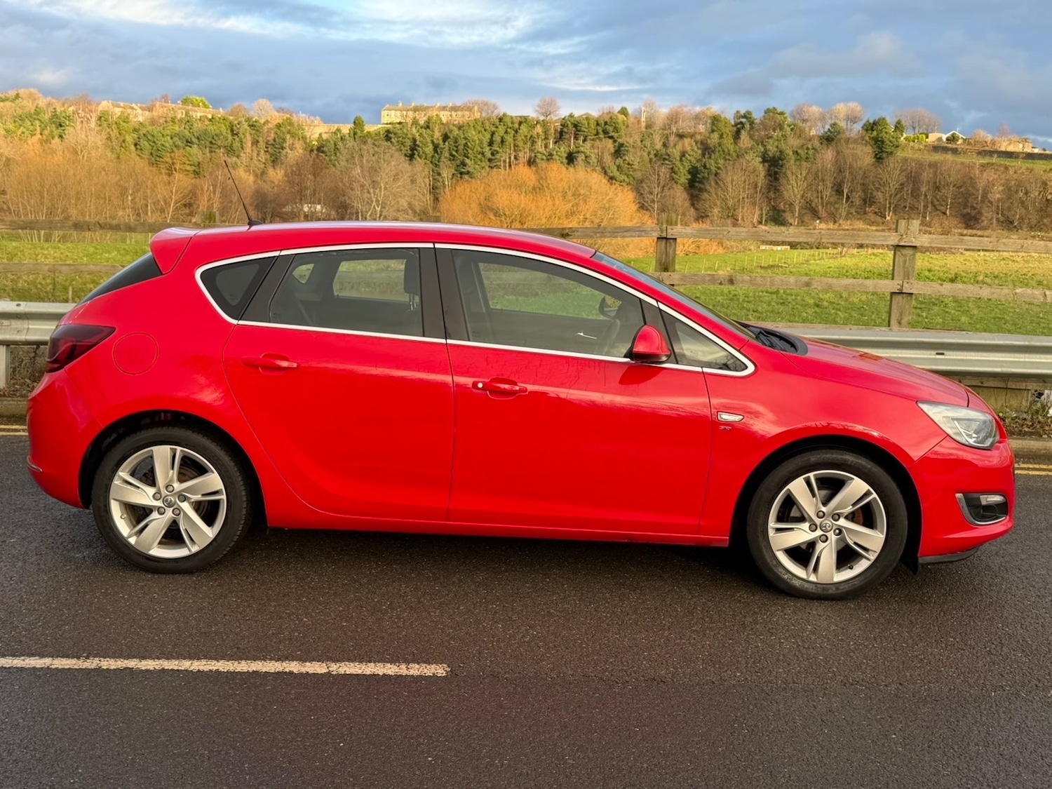 Used Vauxhall Astra 2015 for sale - 76982709: Photo 10