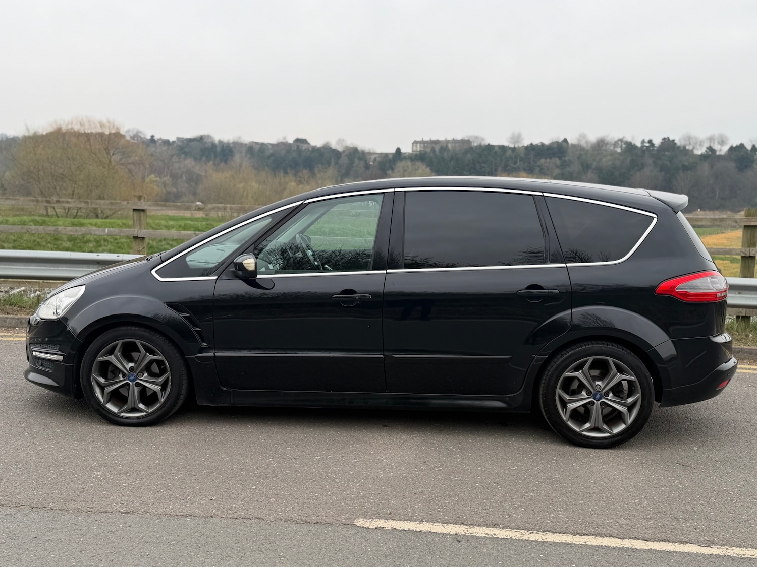 Used Ford S-Max 2011 for sale - 78168171: Photo 16