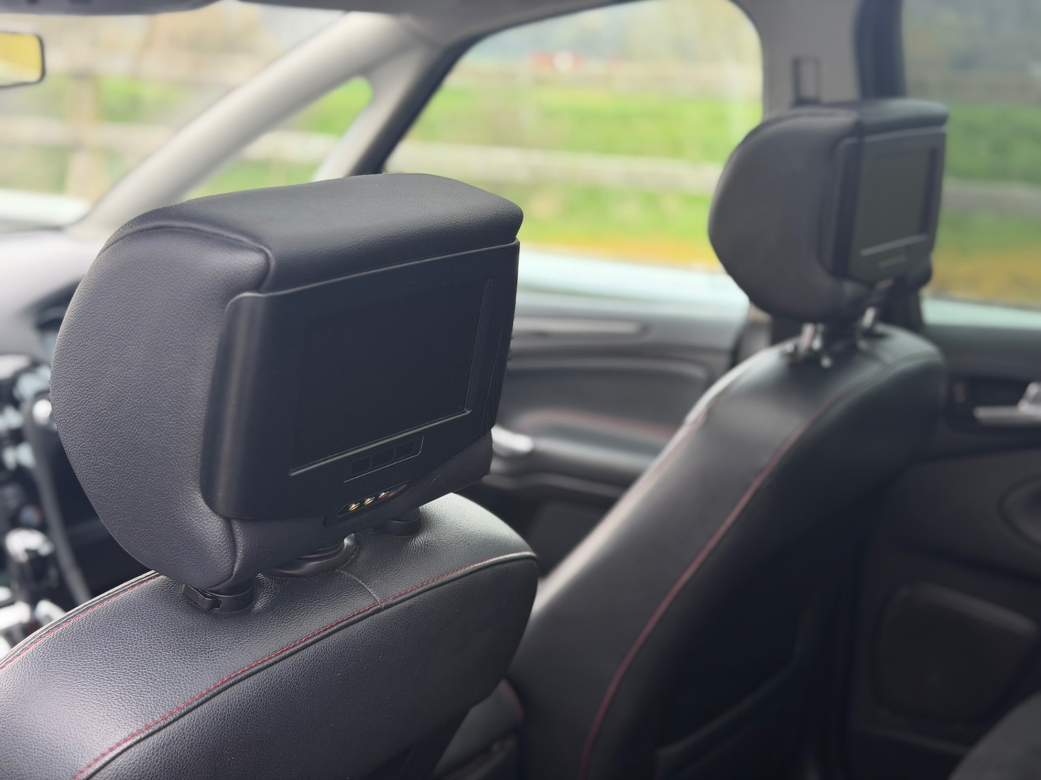 Used Ford S-Max 2011 for sale - 78168171: Photo 31