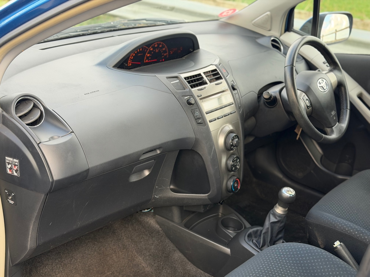 Used Toyota Yaris 2010 for sale - 76343827: Photo 16