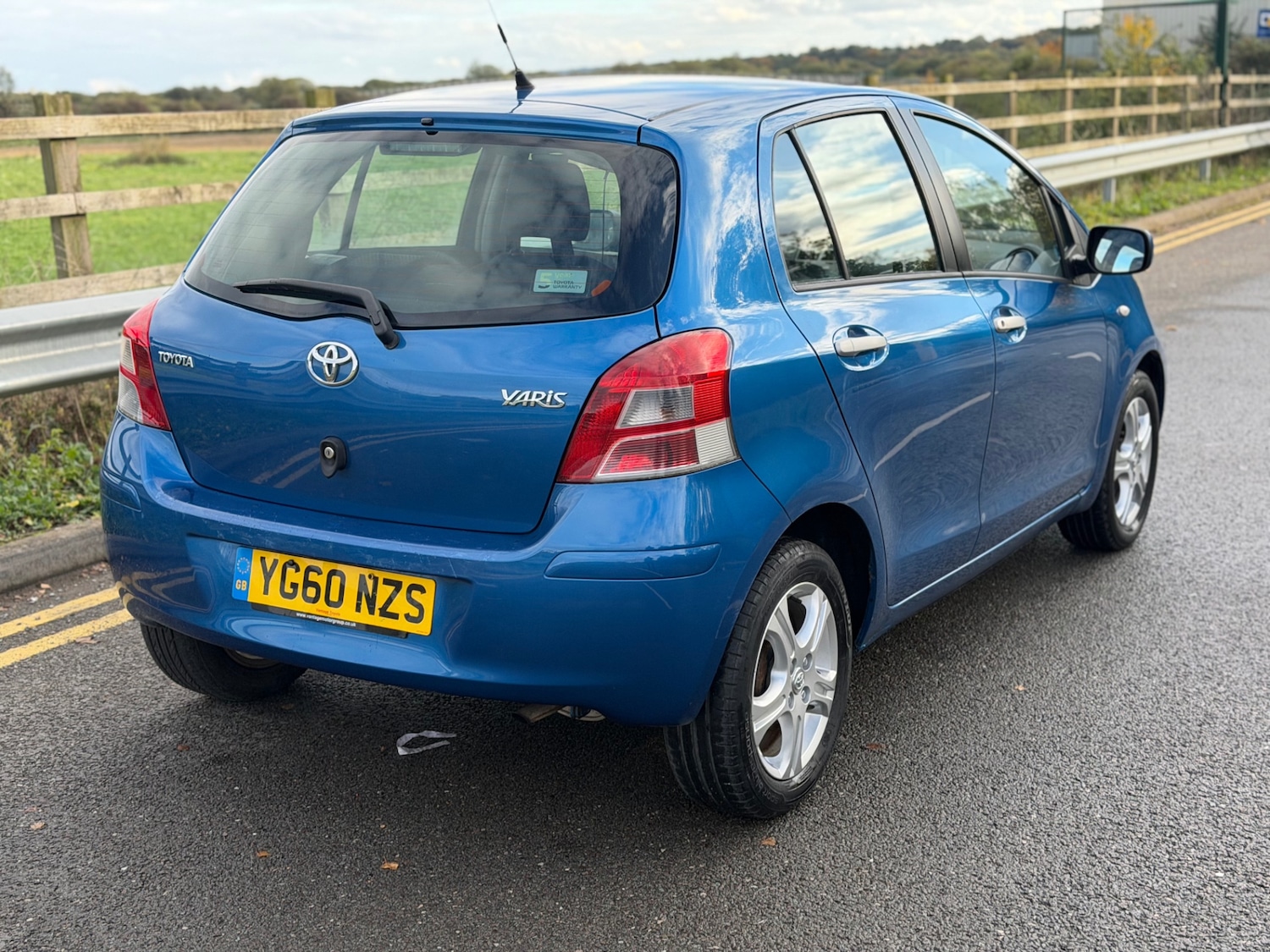 Used Toyota Yaris 2010 for sale - 76343827: Photo 8