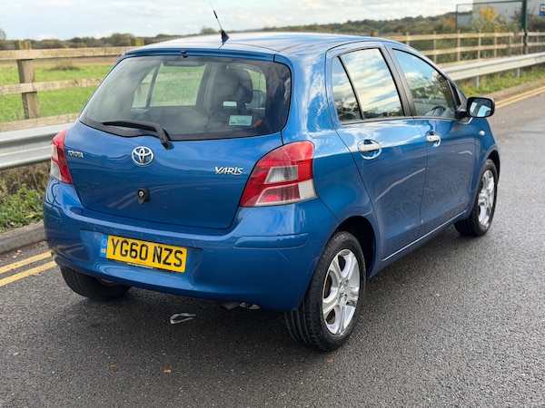 Used Toyota Yaris 2010 for sale - 76343827: Photo 8