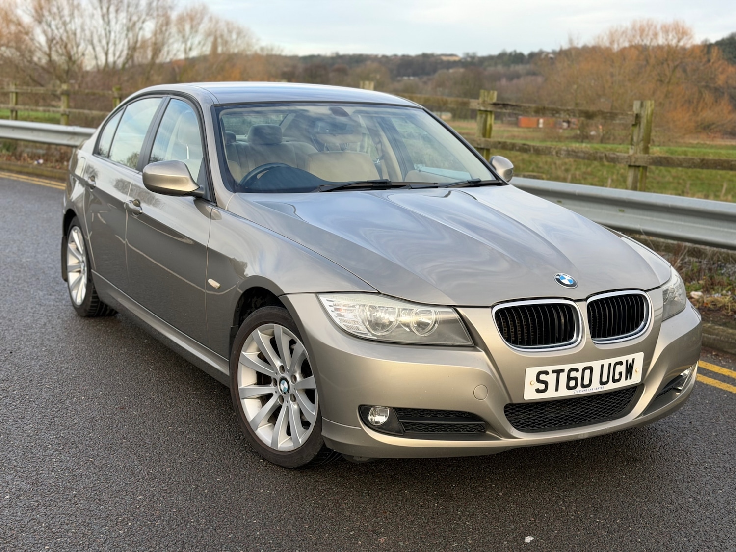 Used BMW 3 Series 2010 for sale - 76957618: Photo 2