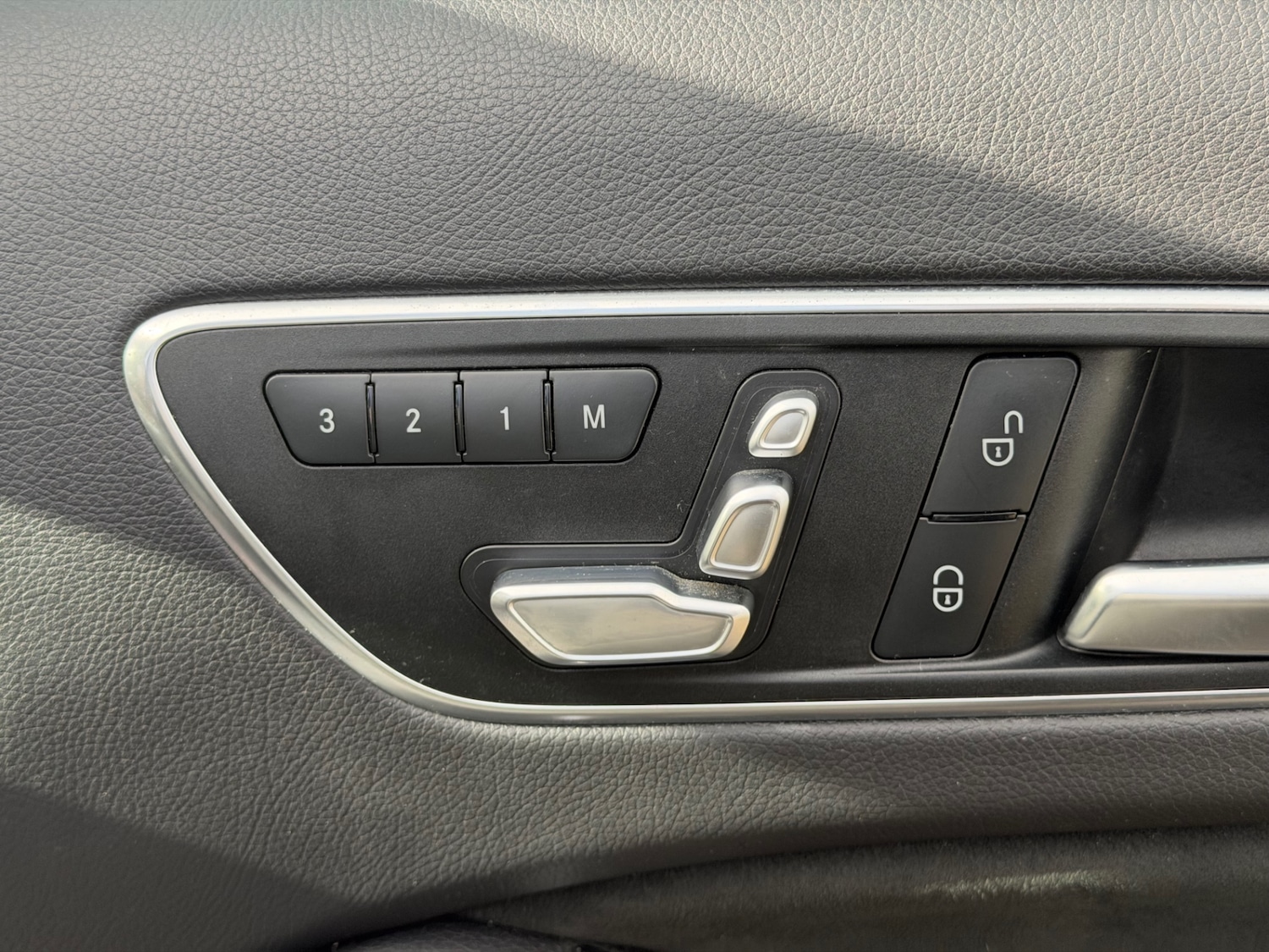 Used Mercedes-Benz A-Class 2016 for sale - 78169410: Photo 24