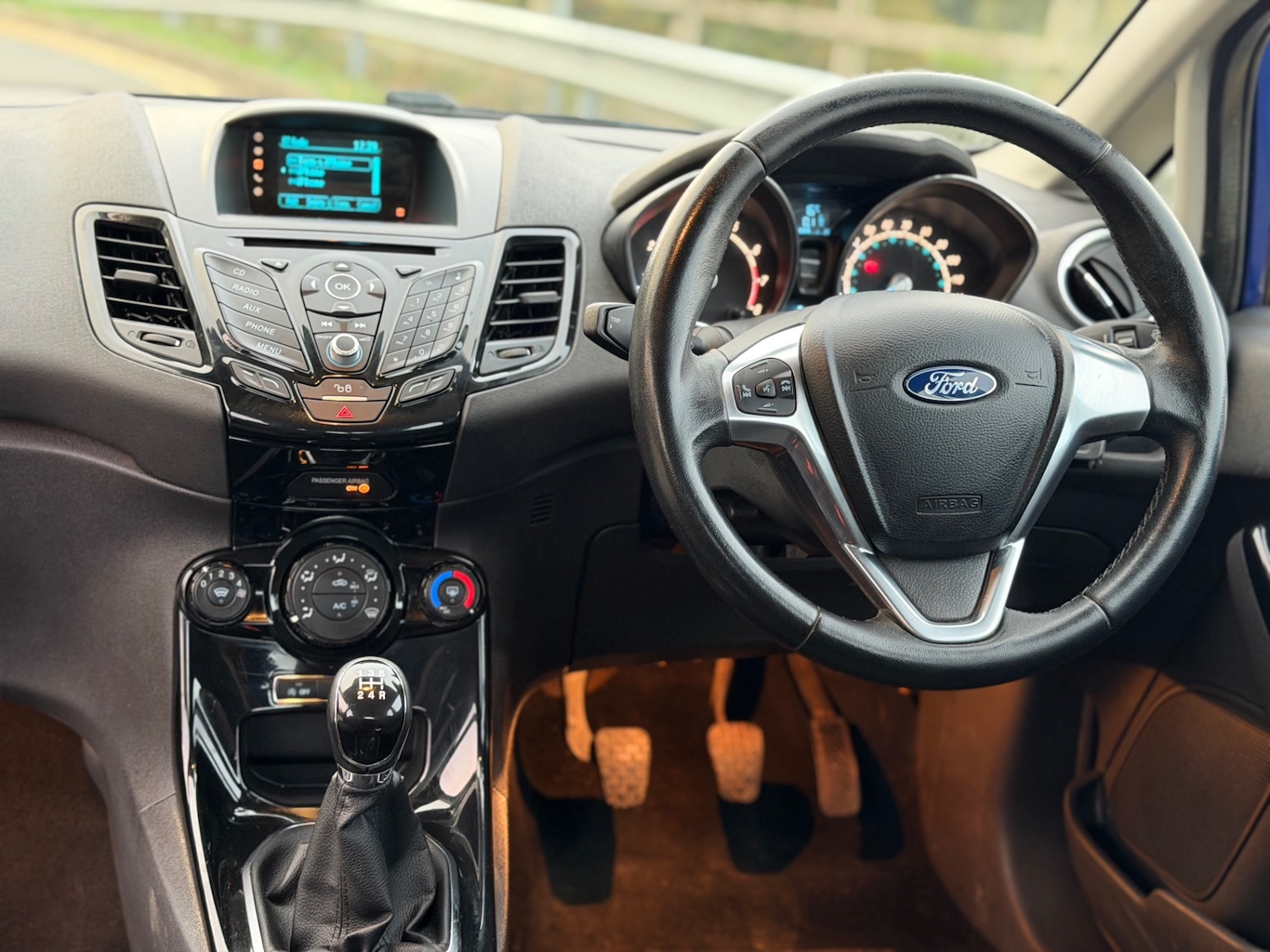 Used Ford Fiesta 2015 for sale - 76197396: Photo 21