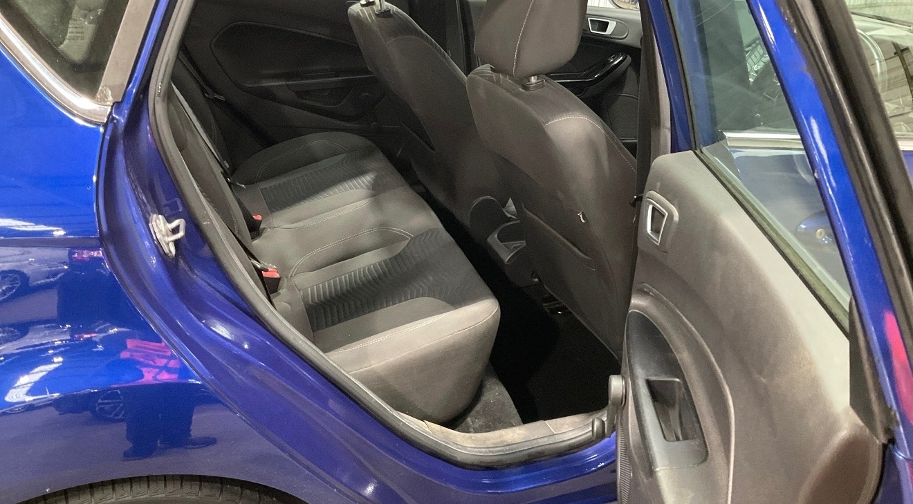Used Ford Fiesta 2015 for sale - 76197396: Photo 8