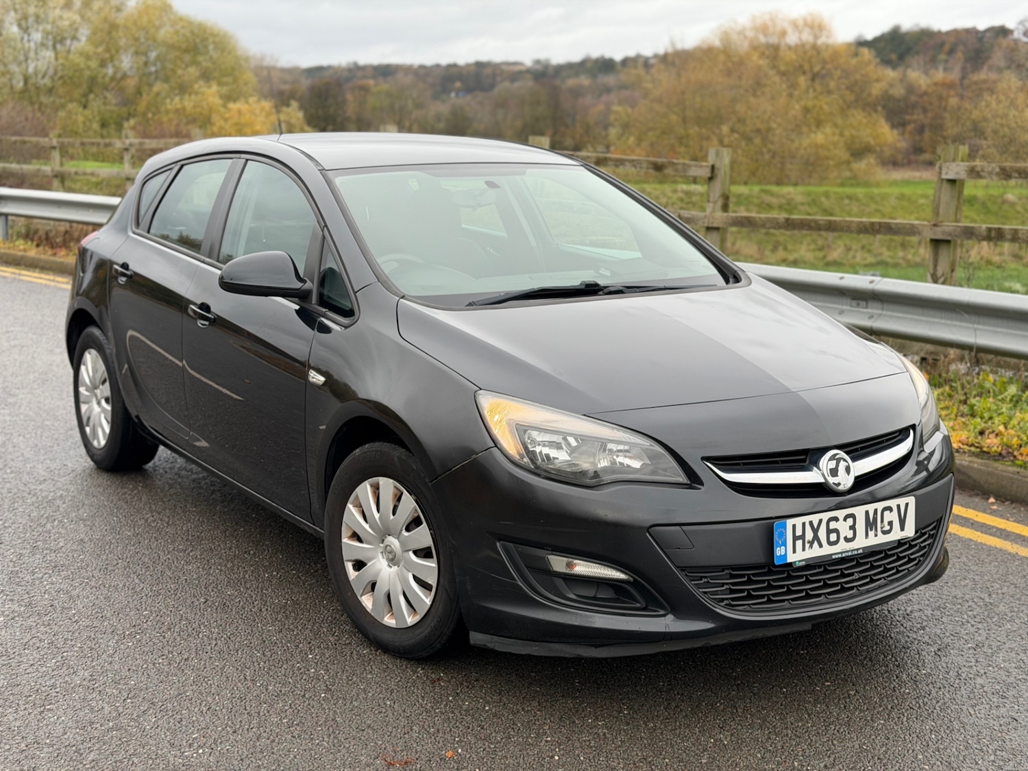 Used Vauxhall Astra 2013 for sale - 76542919: Photo 3