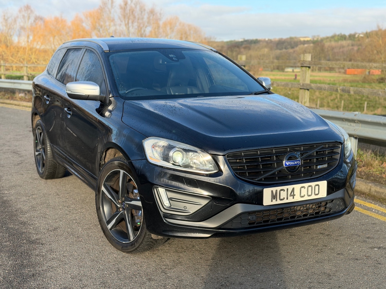 Used Volvo XC60 2014 for sale - 77053041: Photo 2