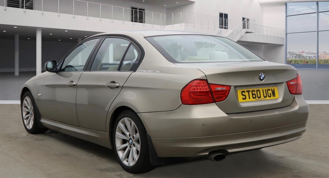 Used BMW 3 Series 2010 for sale - 76941900: Photo 3