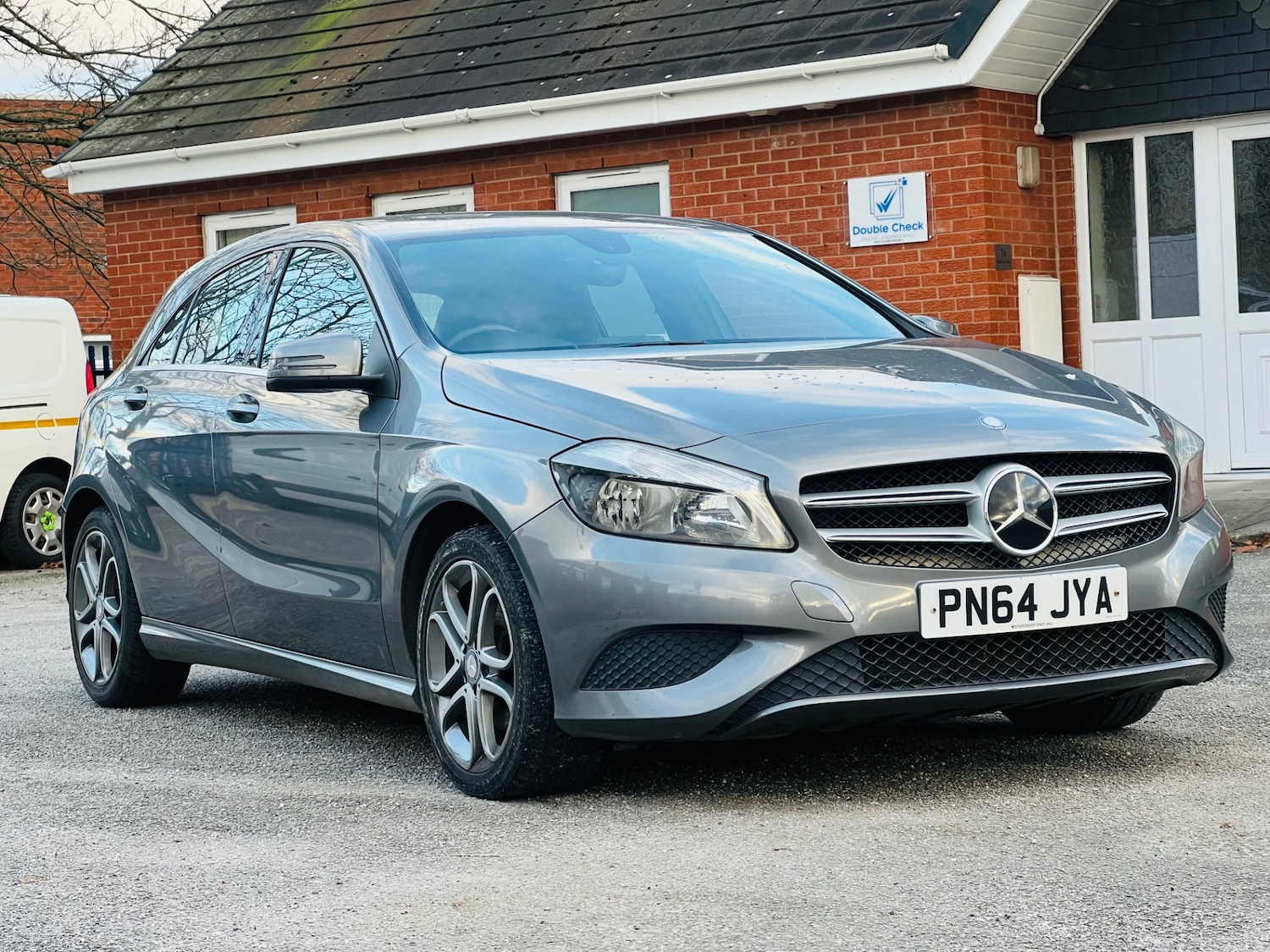 Used Mercedes-Benz A-Class 2014 for sale - 77065811: Photo 3
