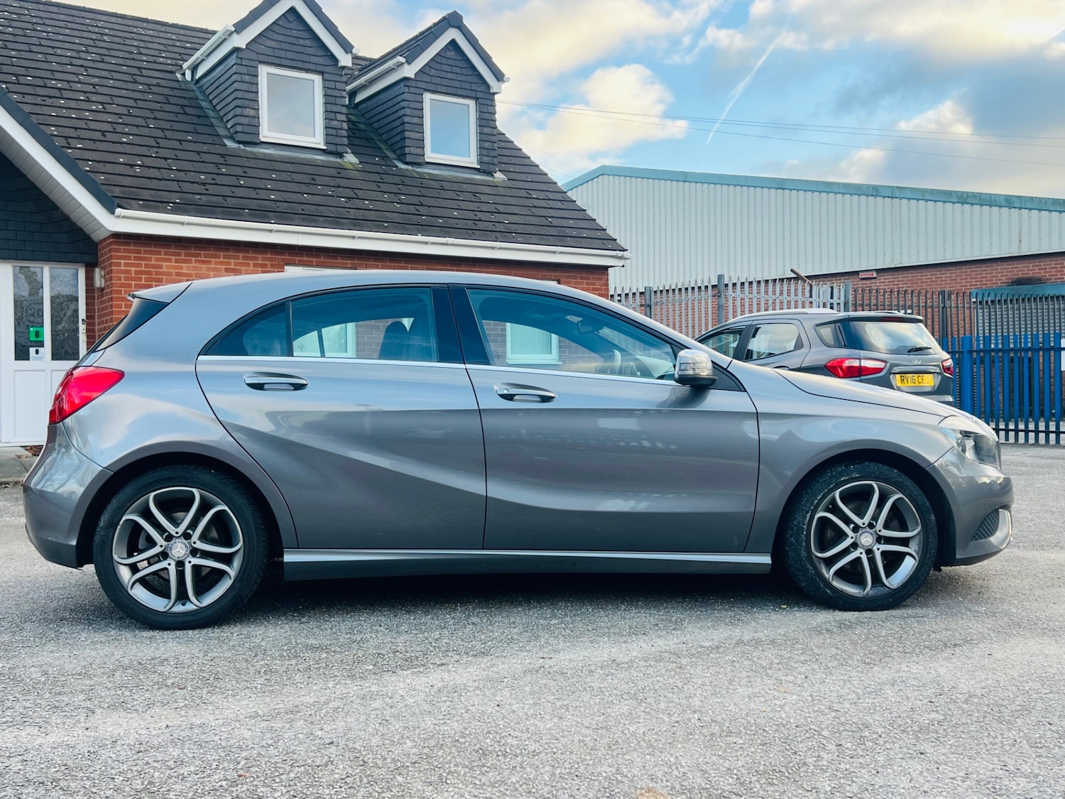 Used Mercedes-Benz A-Class 2014 for sale - 77065811: Photo 4