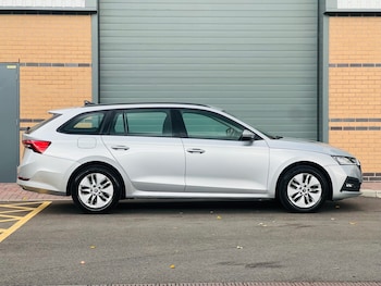 Used Skoda Octavia 2023 for sale - 79600859: Photo
