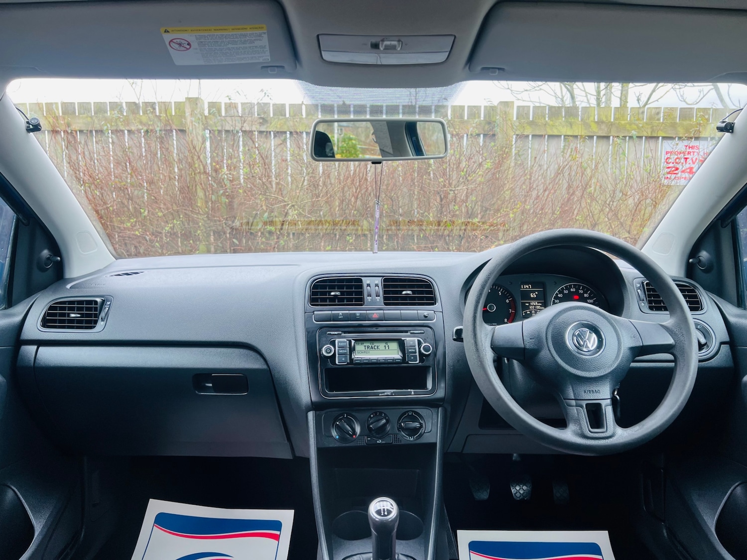 Used Volkswagen Polo 2010 for sale - 77382003: Photo 9