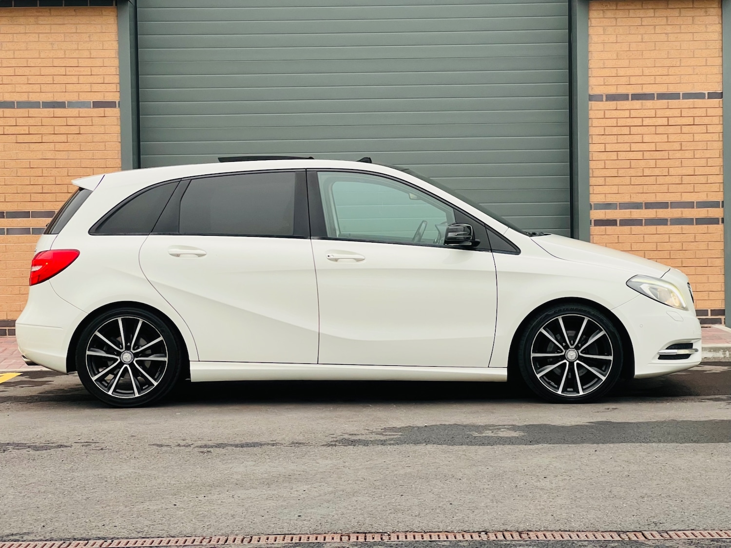 Used Mercedes-Benz B Class 2013 for sale - 76508251: Photo 4