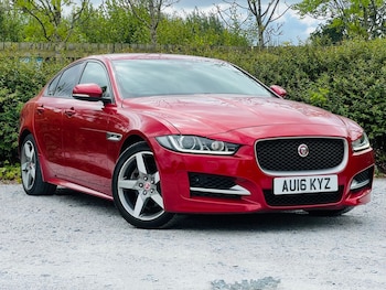 Used Jaguar XE 2016 for sale - 79454430: Photo