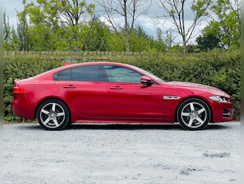Used Jaguar XE 2016 for sale - 79454430: Photo