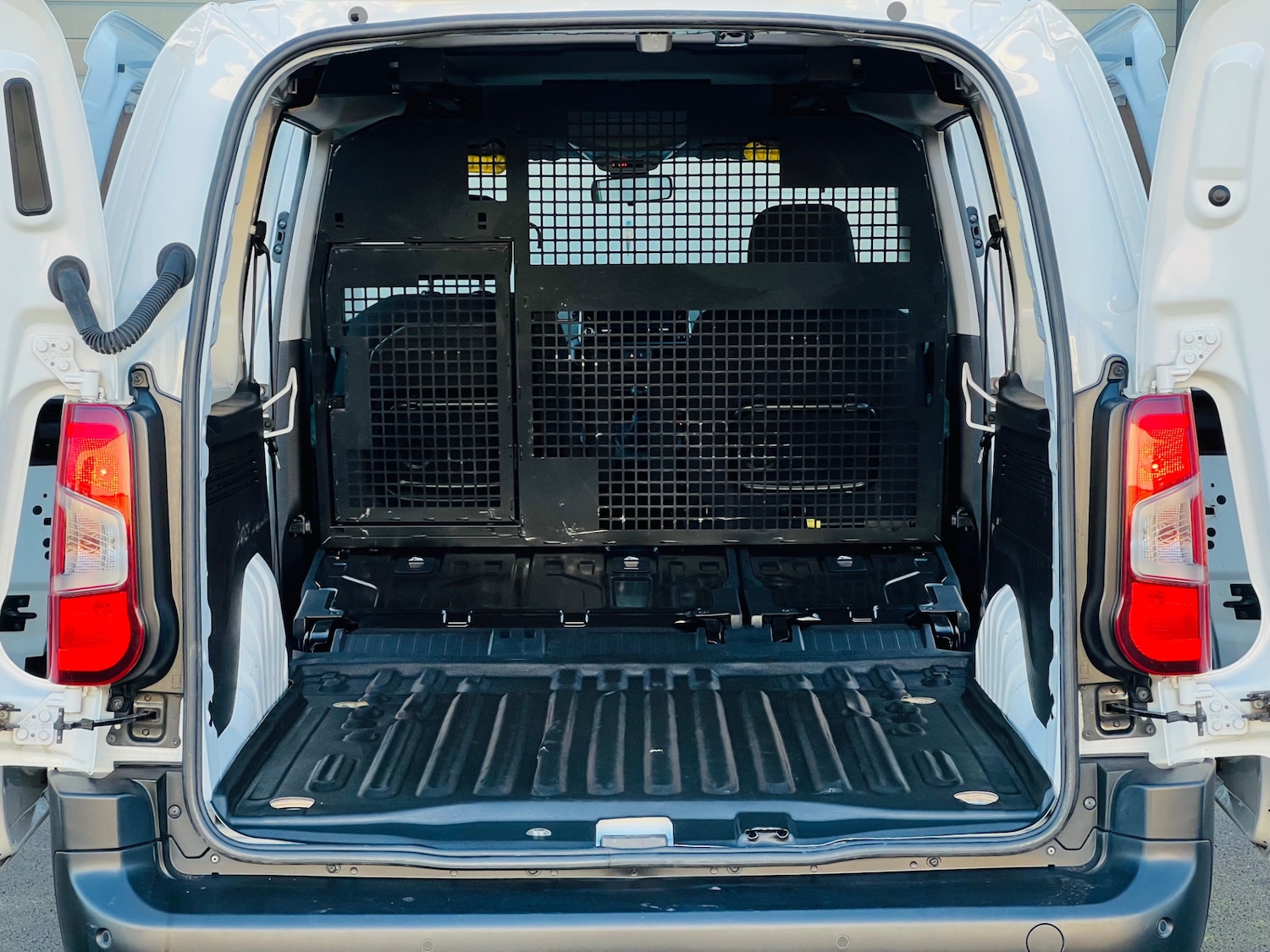 Used Peugeot Partner 2021 for sale - 78141346: Photo 11