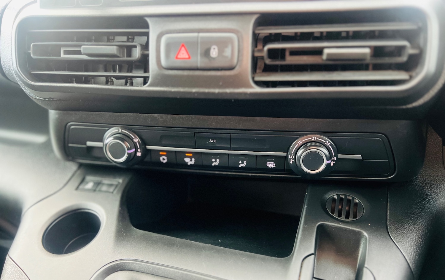 Used Vauxhall Combo 2019 for sale - 76895649: Photo 20