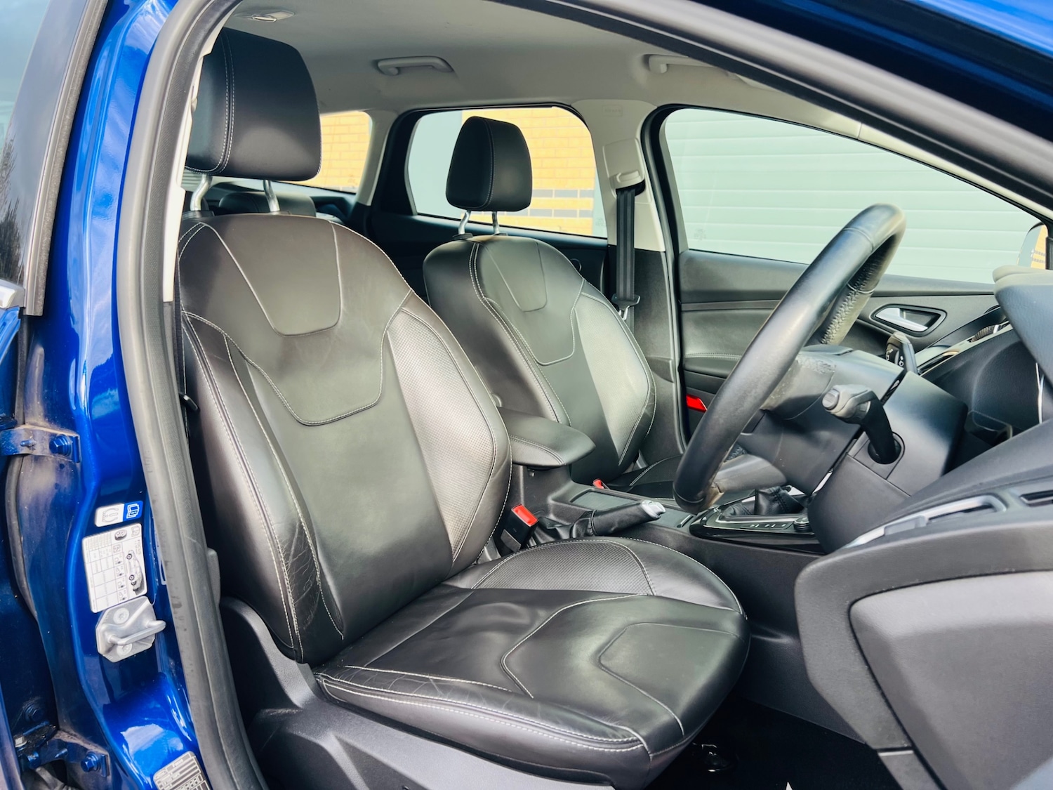 Used Ford Focus 2016 for sale - 76355355: Photo 16