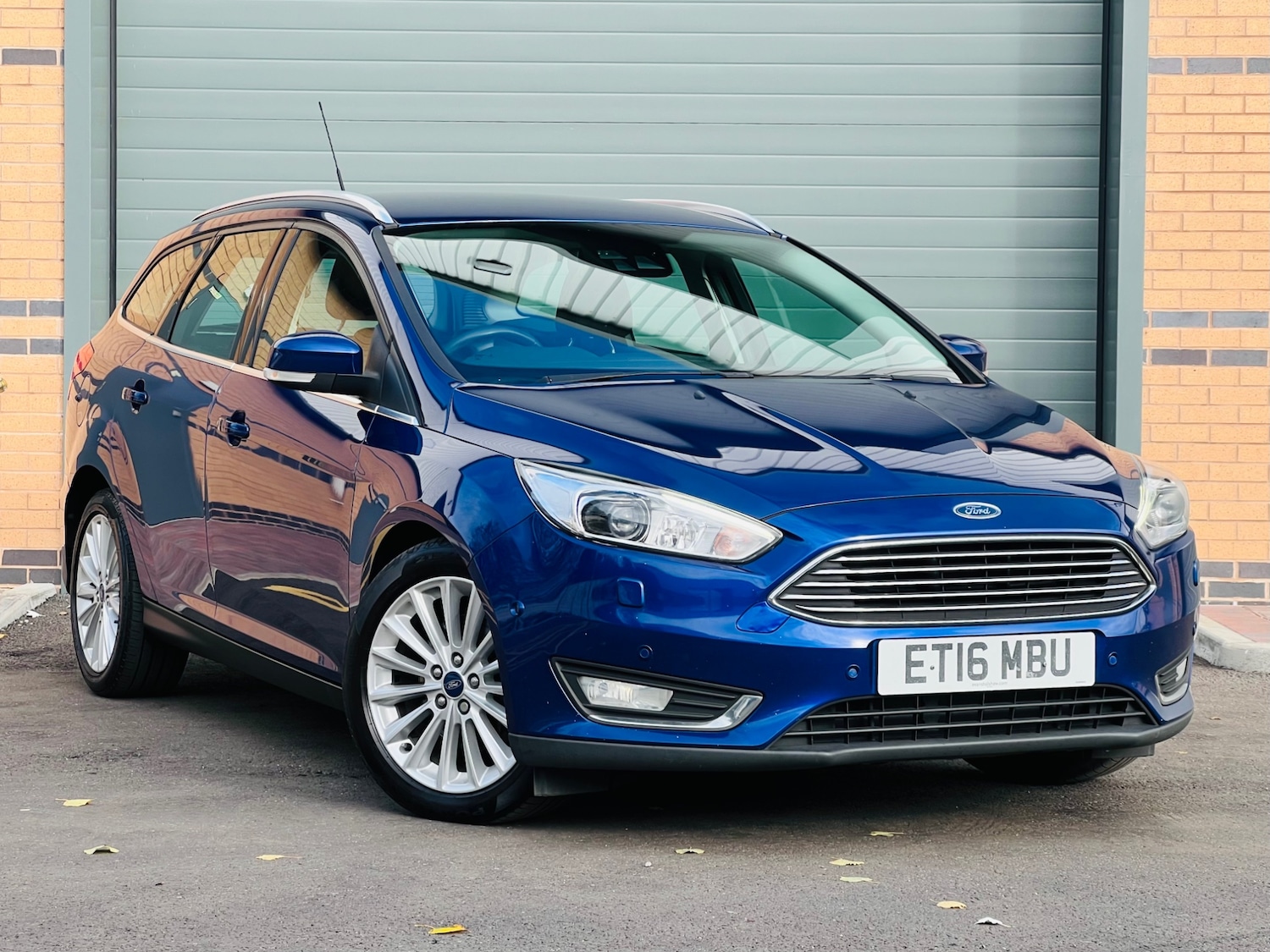 Used Ford Focus 2016 for sale - 76355355: Photo 3